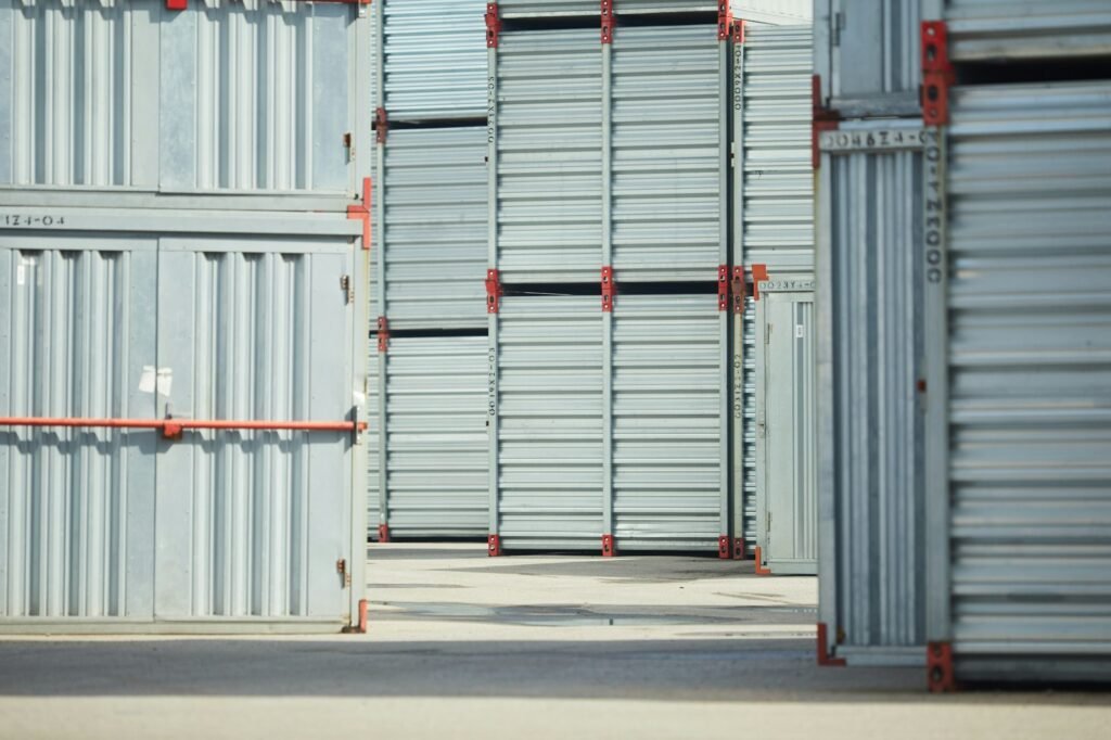 Modern storage containers